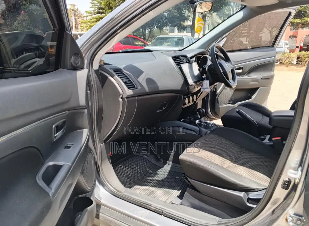 Mitsubishi RVR 2014 Silver