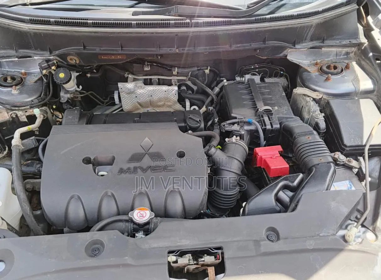 Mitsubishi RVR 2014 Silver