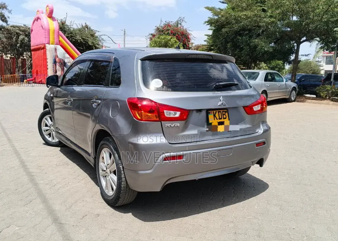 Mitsubishi RVR 2014 Silver