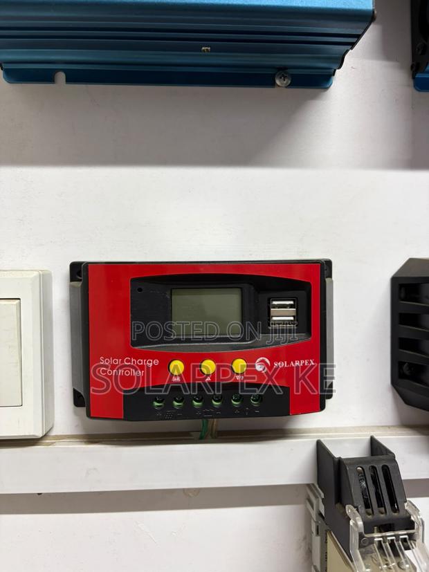 Solarpex Charge Controller 12v/24v - main view