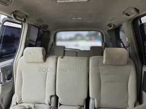 Toyota Noah 2009 Silver