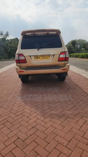 Toyota Land Cruiser Prado 2004 Yellow