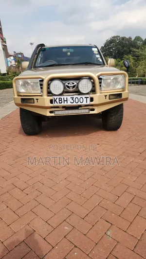 Toyota Land Cruiser Prado 2004 Yellow