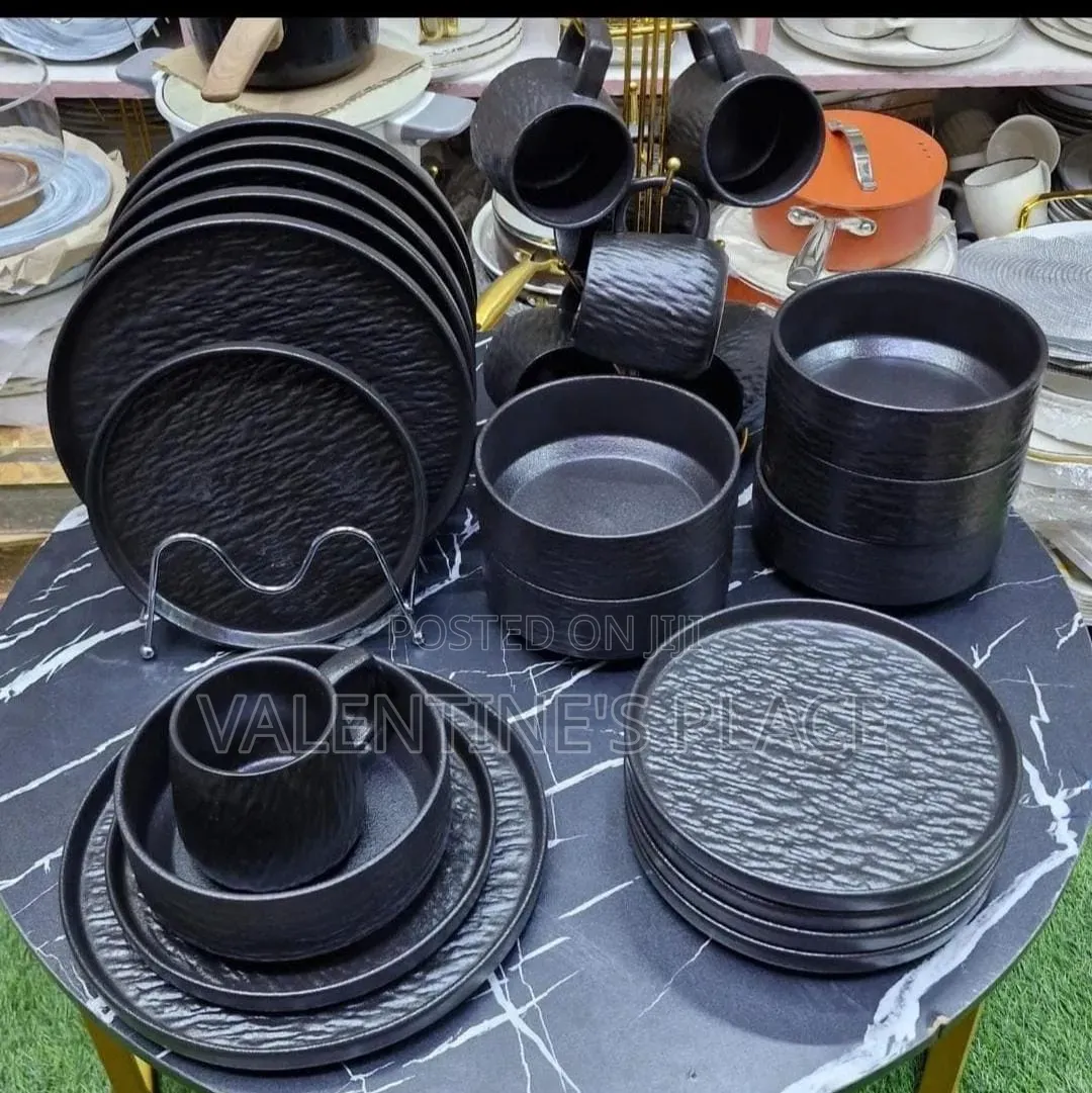 Black Ceramic Dinnerset