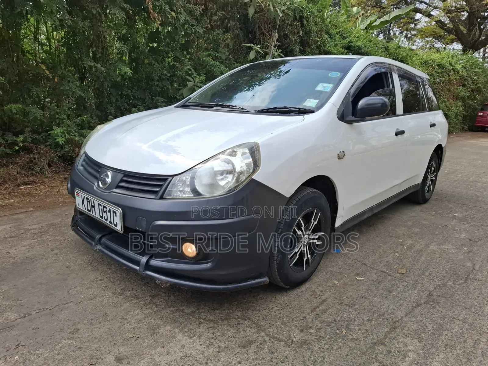 Nissan Advan 2014 White