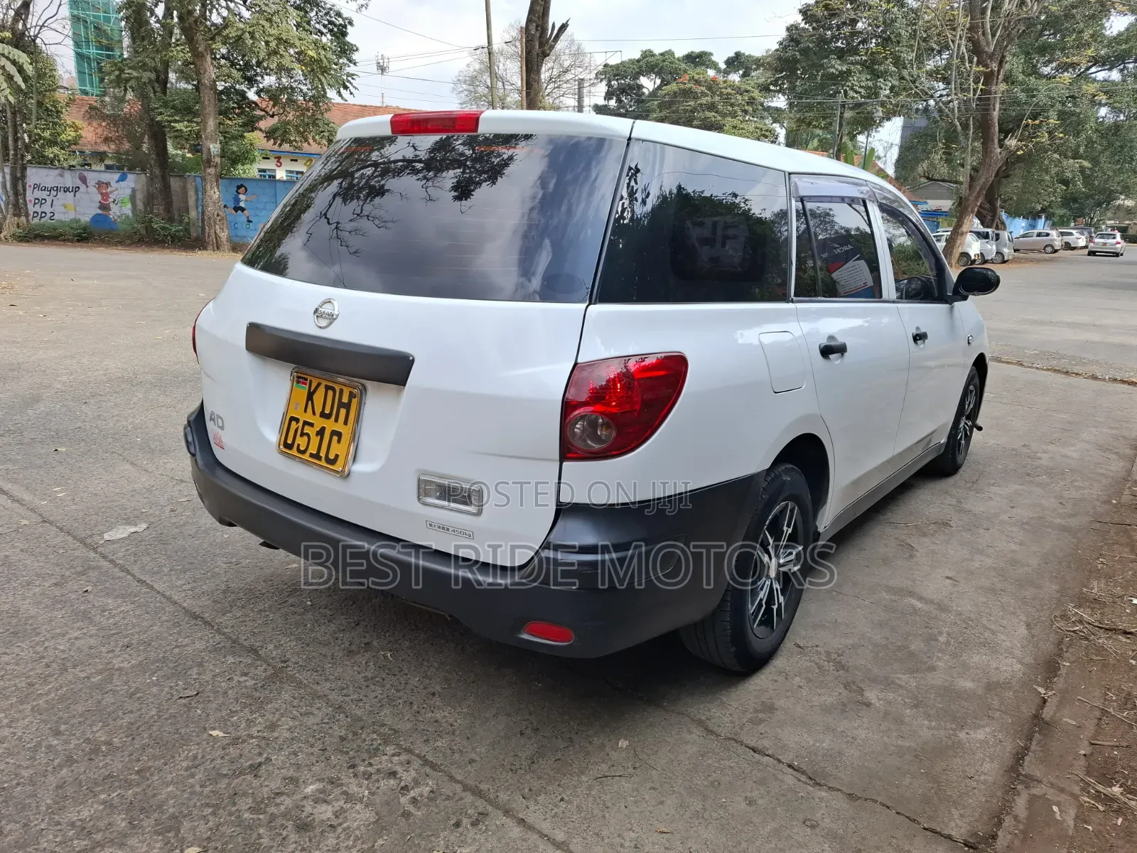 Nissan Advan 2014 White