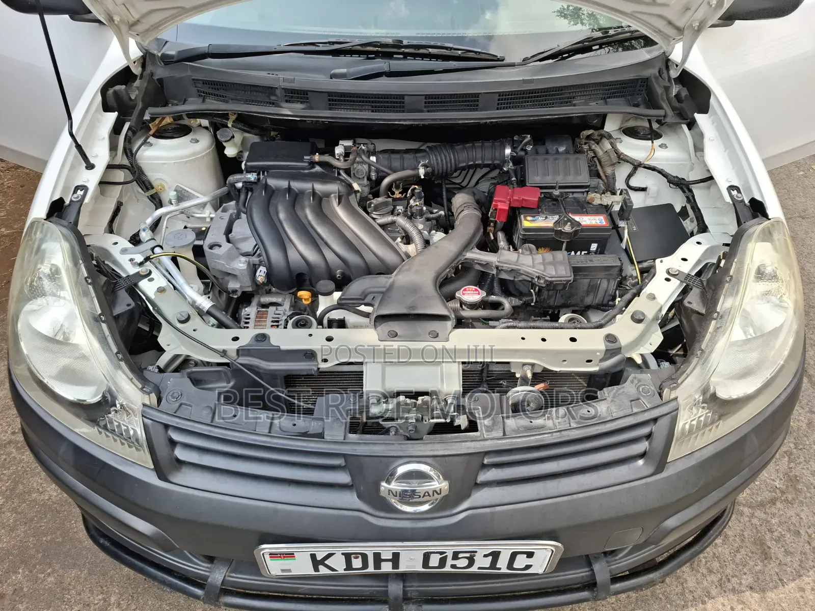 Nissan Advan 2014 White
