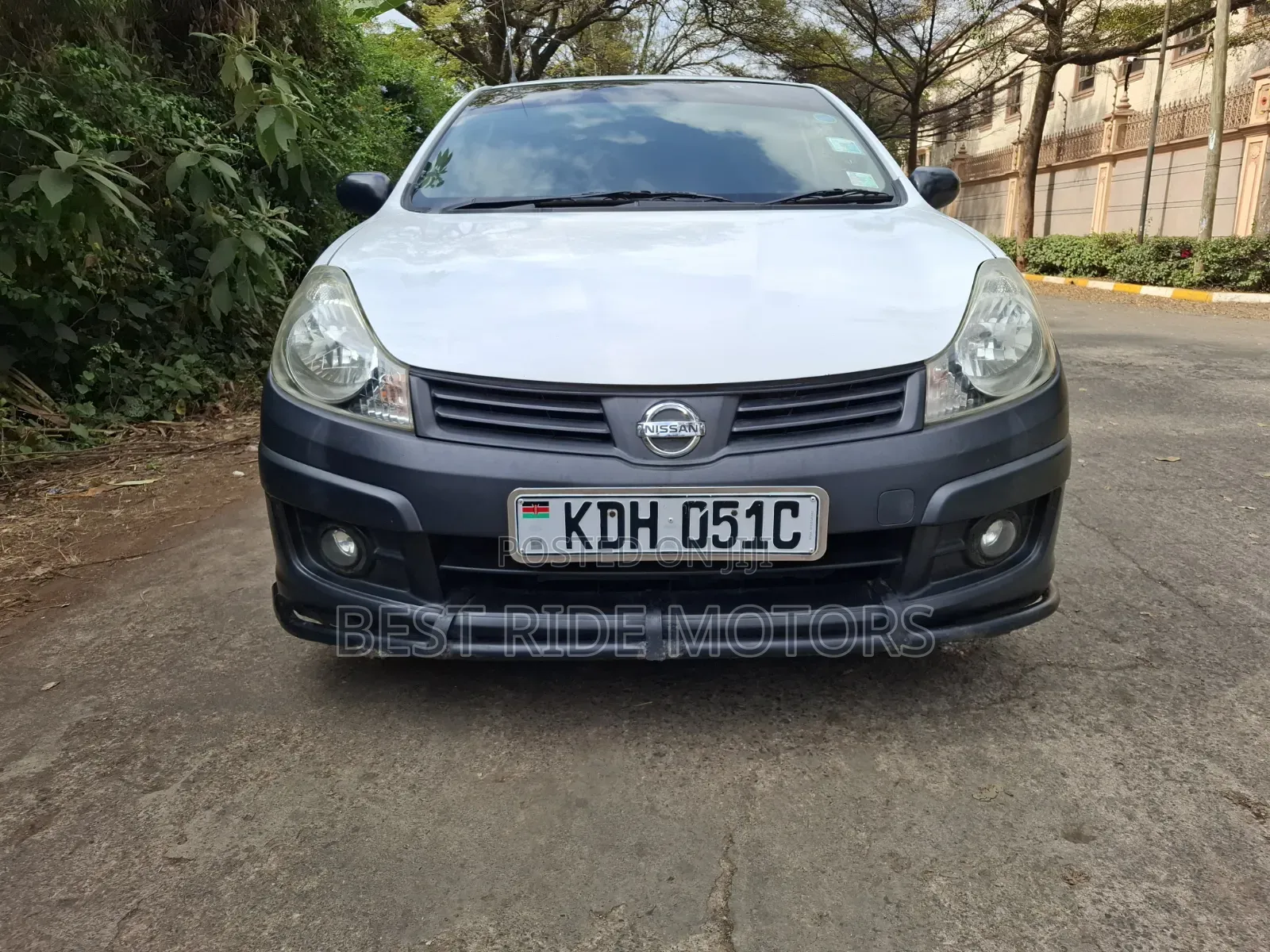 Nissan Advan 2014 White