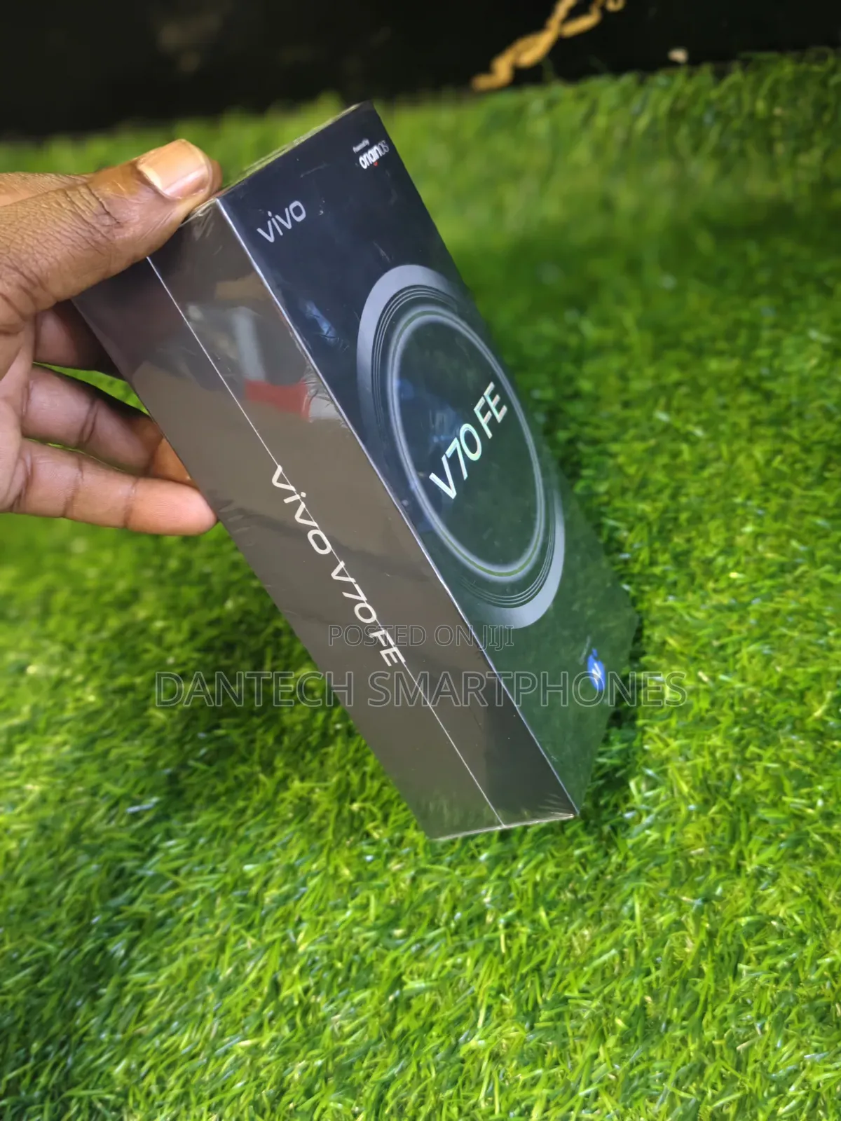 New Vivo V70 256 GB Blue