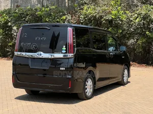 Toyota Noah 2019 Black