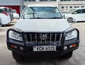 Toyota Land Cruiser Prado 2.7 i 2010 White