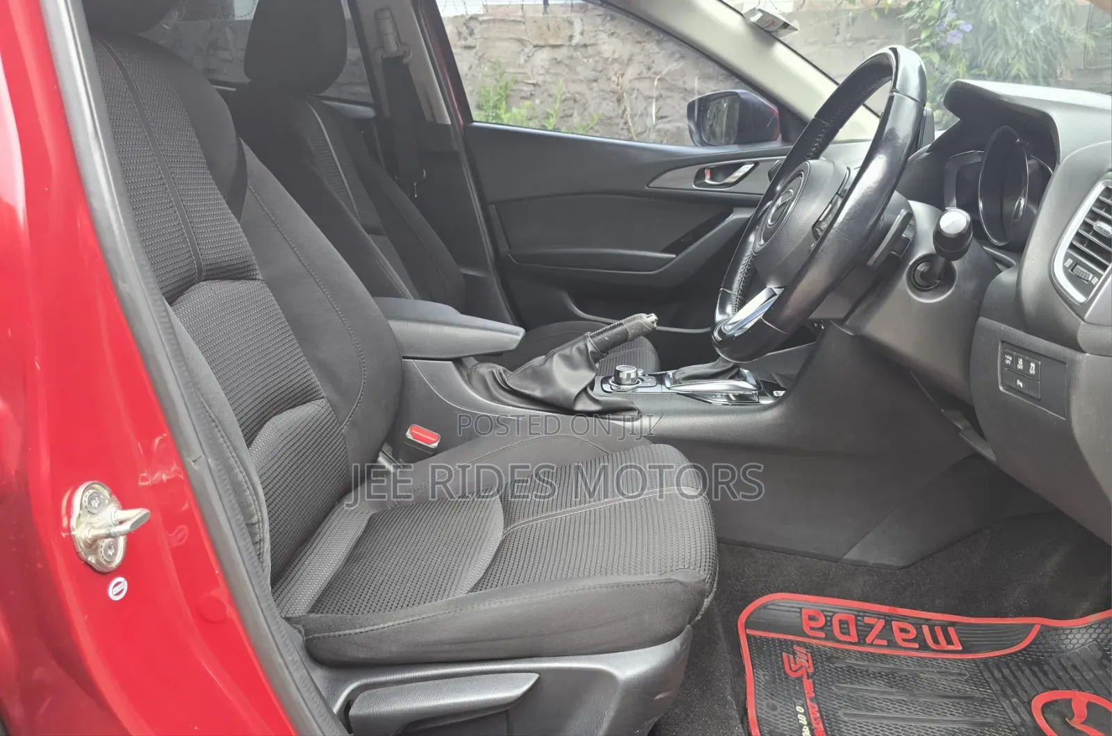 Mazda Axela 2017 Red