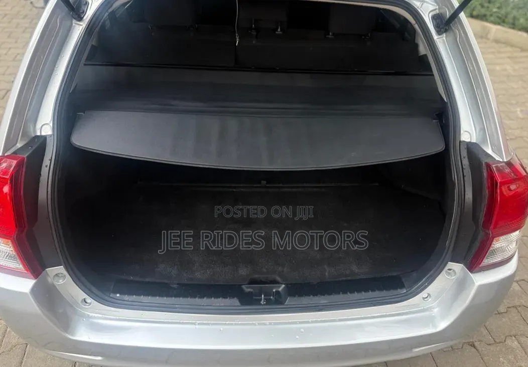 Toyota Corolla Fielder 2015
