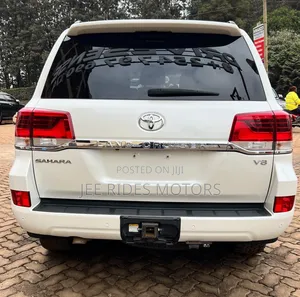 Toyota Land Cruiser 2019 Pearl