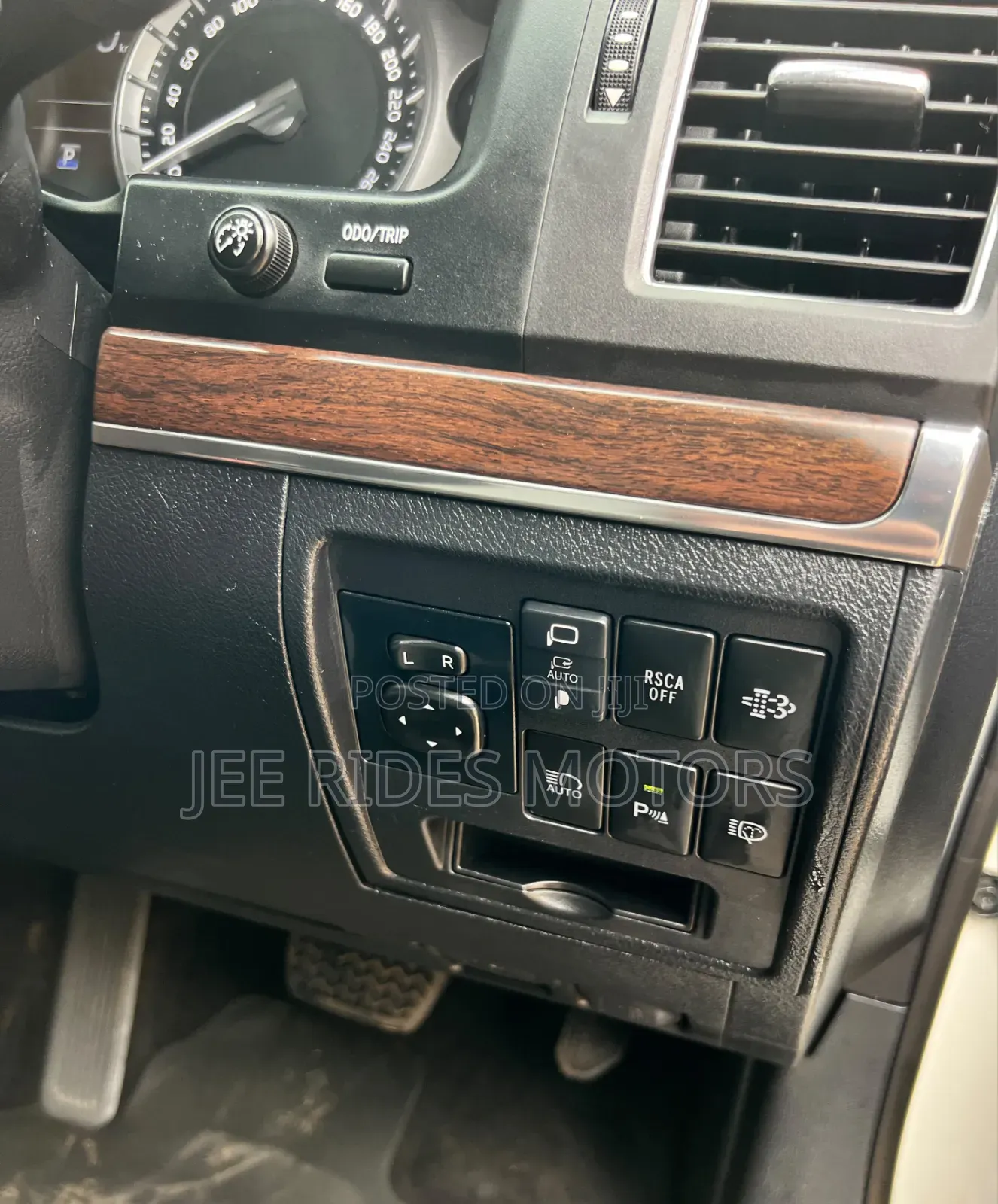Toyota Land Cruiser 2019 Pearl