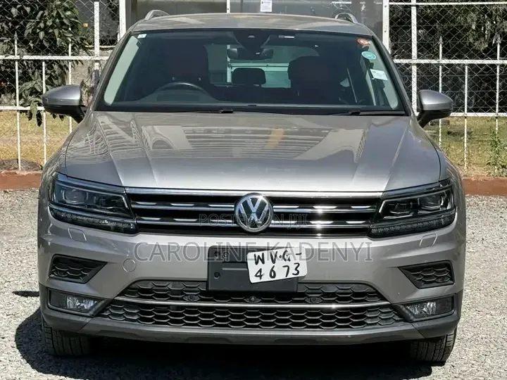 Volkswagen Tiguan 2019 Silver