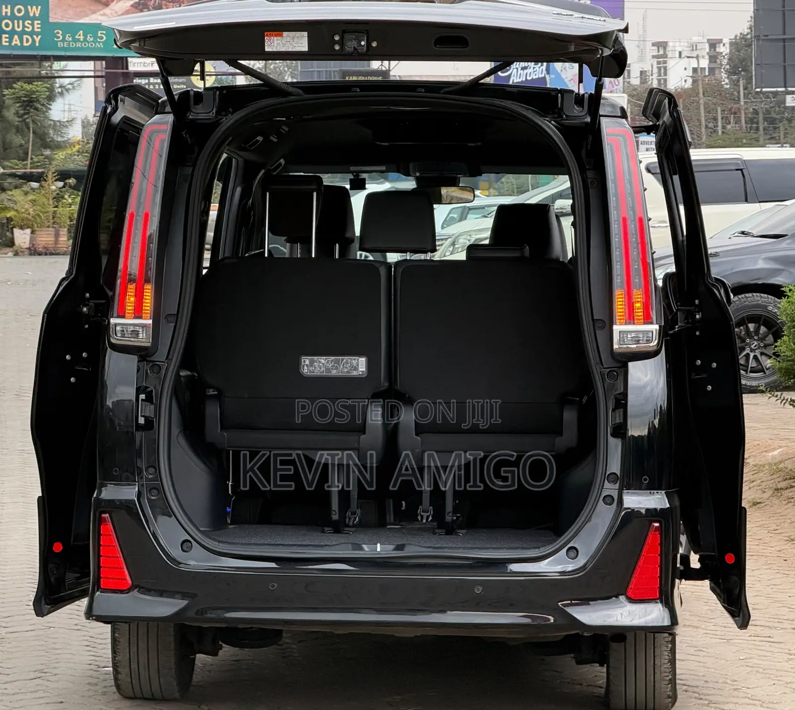 Toyota Noah 2020 Black