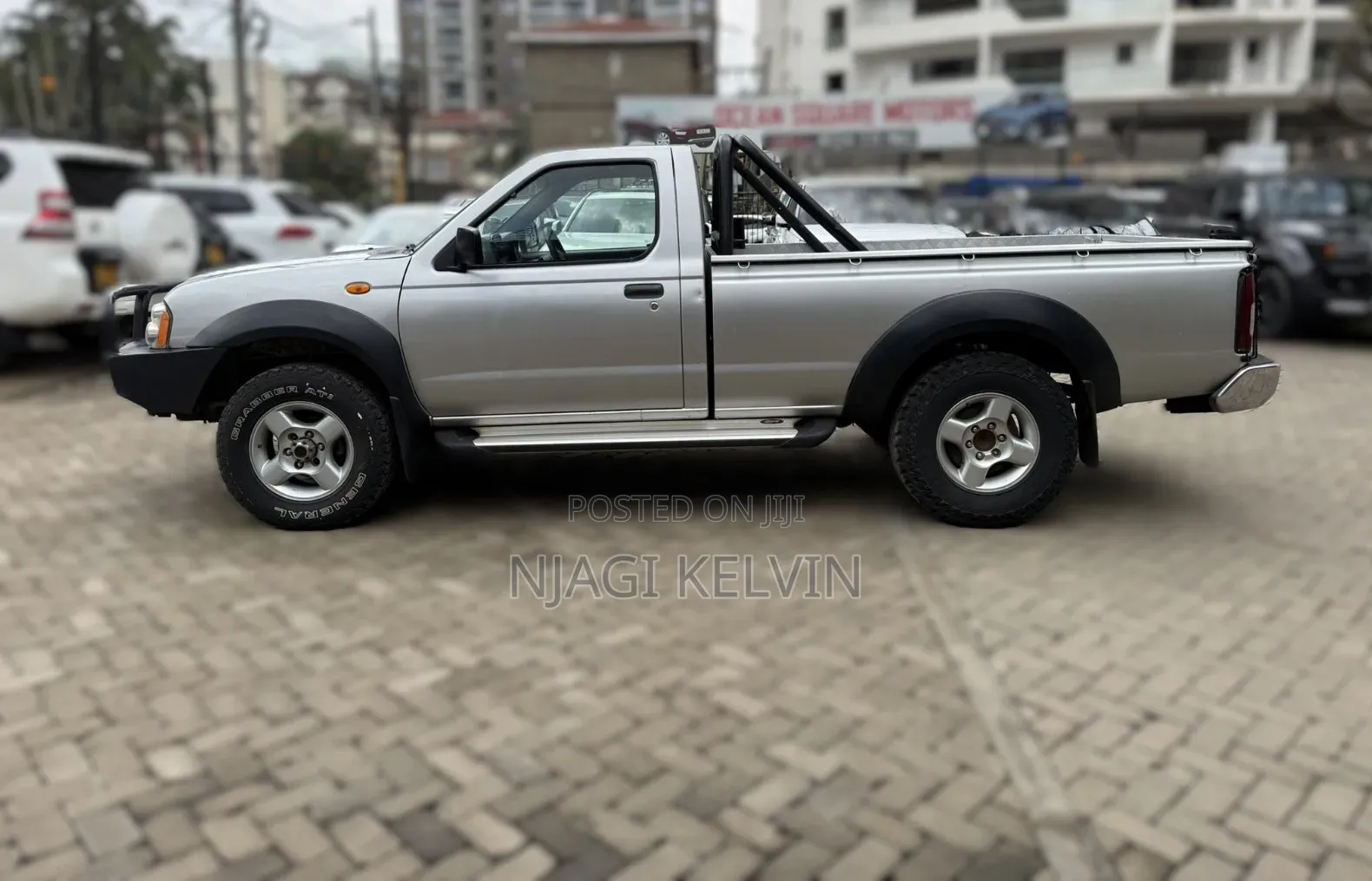 Nissan Hardbody 2010 Gray
