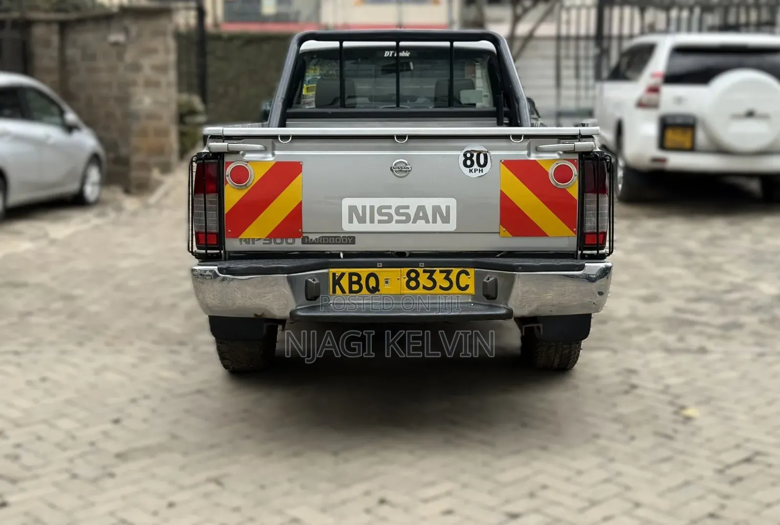 Nissan Hardbody 2010 Gray