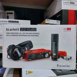 Focusrite Scarlett 2i2 Studio (3rd Gen) USB Audio Interface Bundle