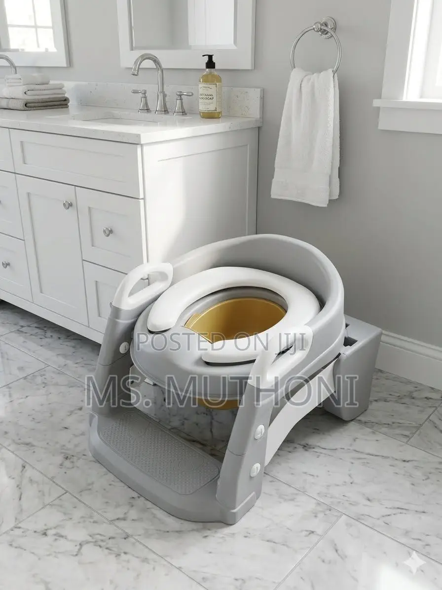 Kids Adjustable 3-in-1 Potty Training Set.( With a Potty )