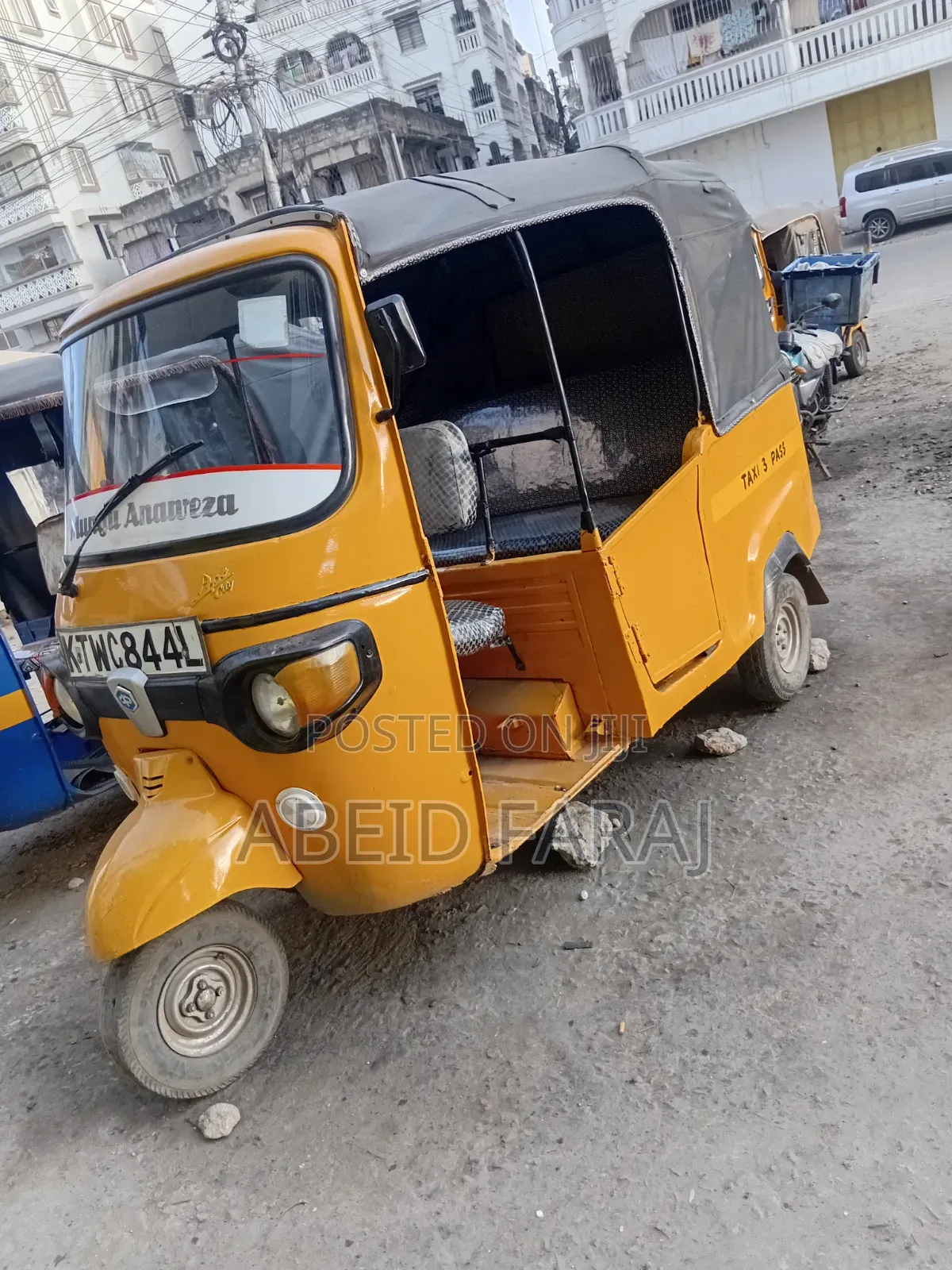 Piaggio Scooter 2019 Yellow