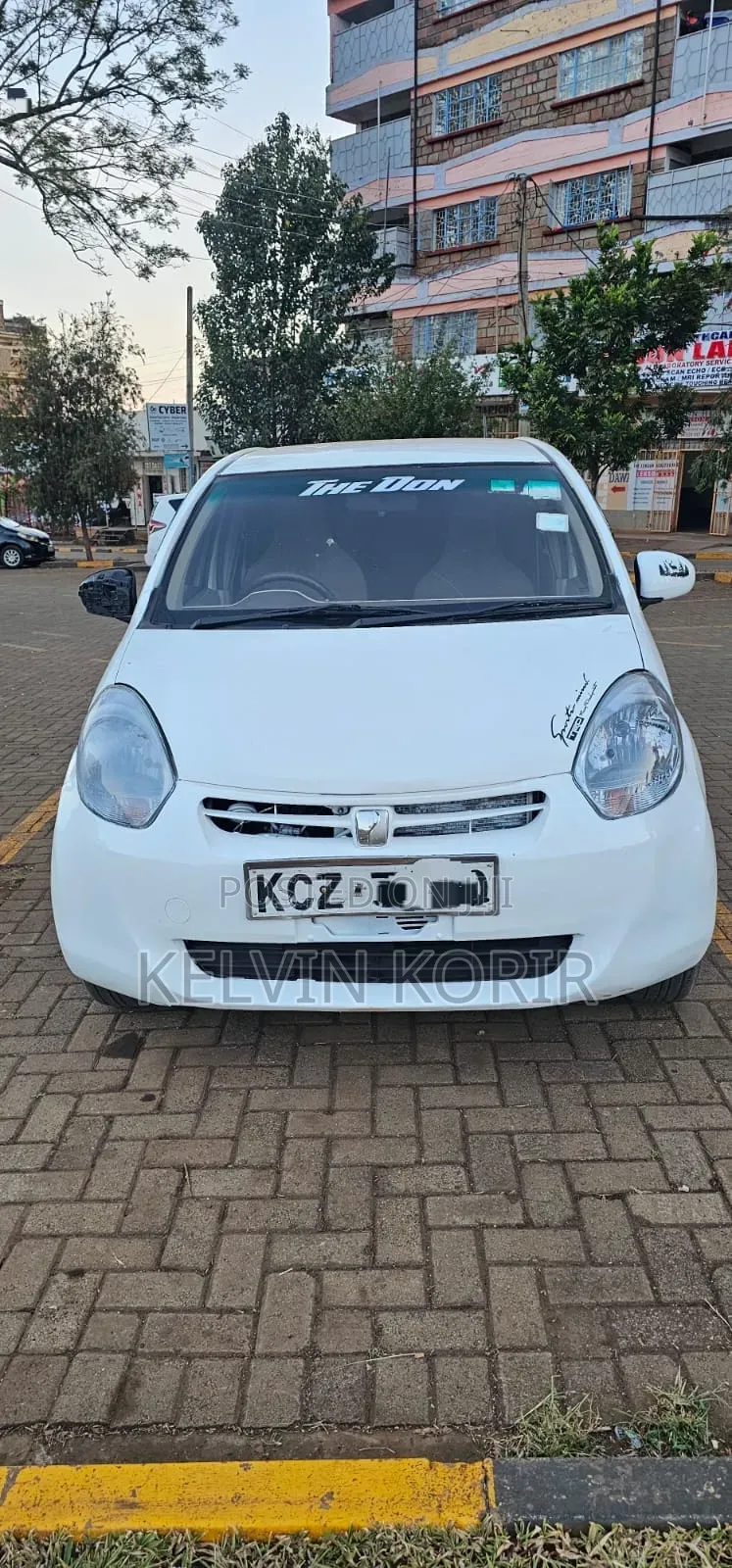 Toyota Passo 1.0 AWD 2013 White