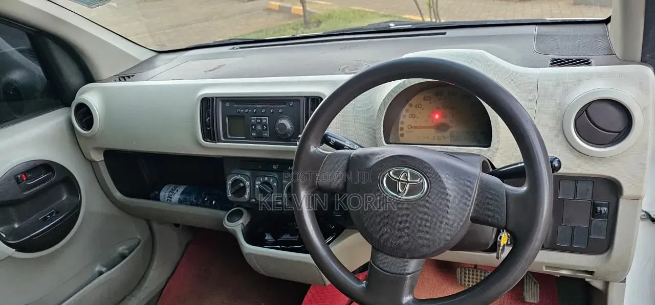 Toyota Passo 1.0 AWD 2013 White