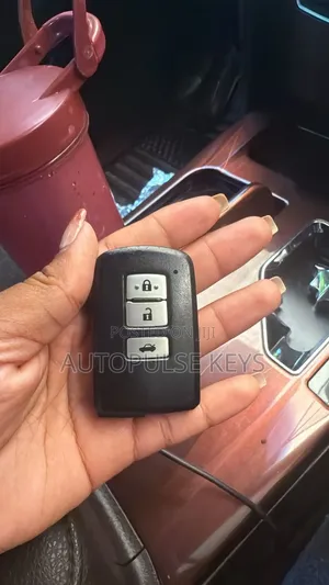 Toyota Crown Lost Key/ Key Duplication
