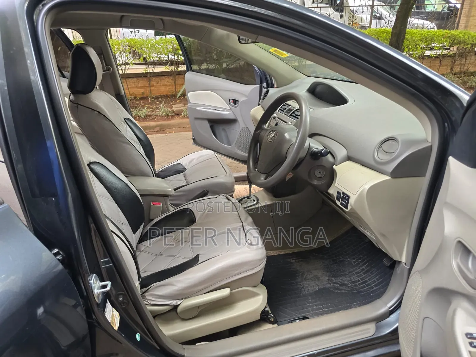 Toyota Belta 2009 Gray