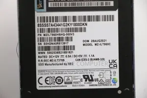 Lenovo Thinksystem 4xb7a38175 2.5" 960gb Sas 12g Sr650 Server SSD