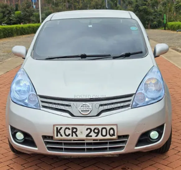 Nissan Note 2011 Silver