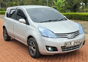 Nissan Note 2011 Silver