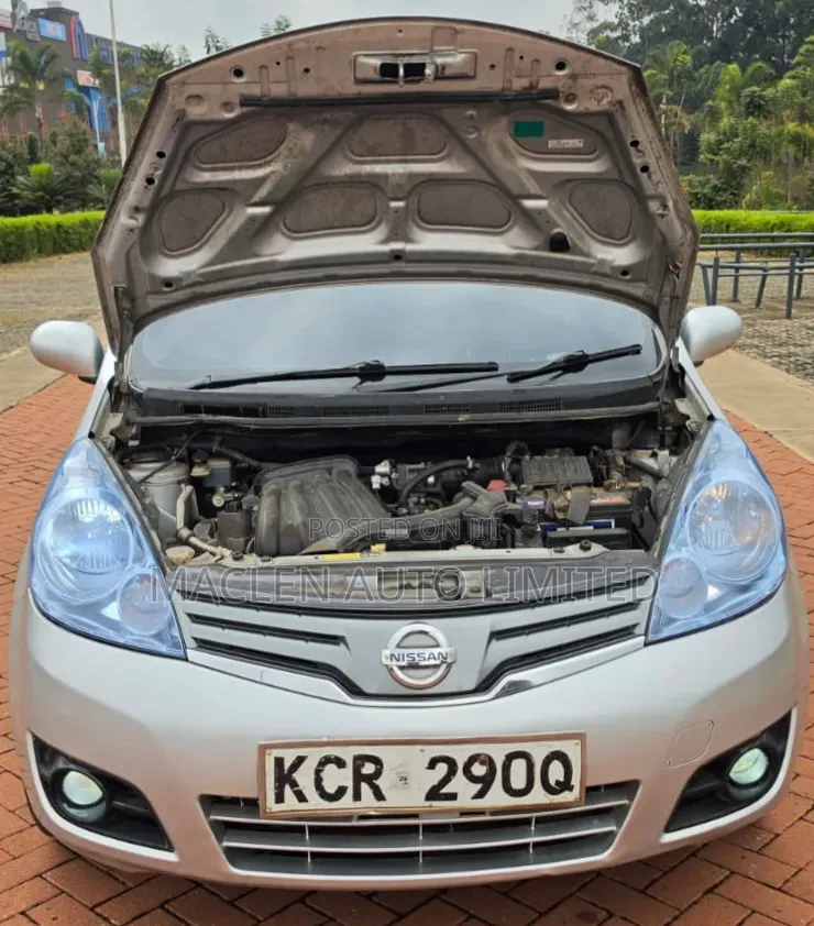 Nissan Note 2011 Silver