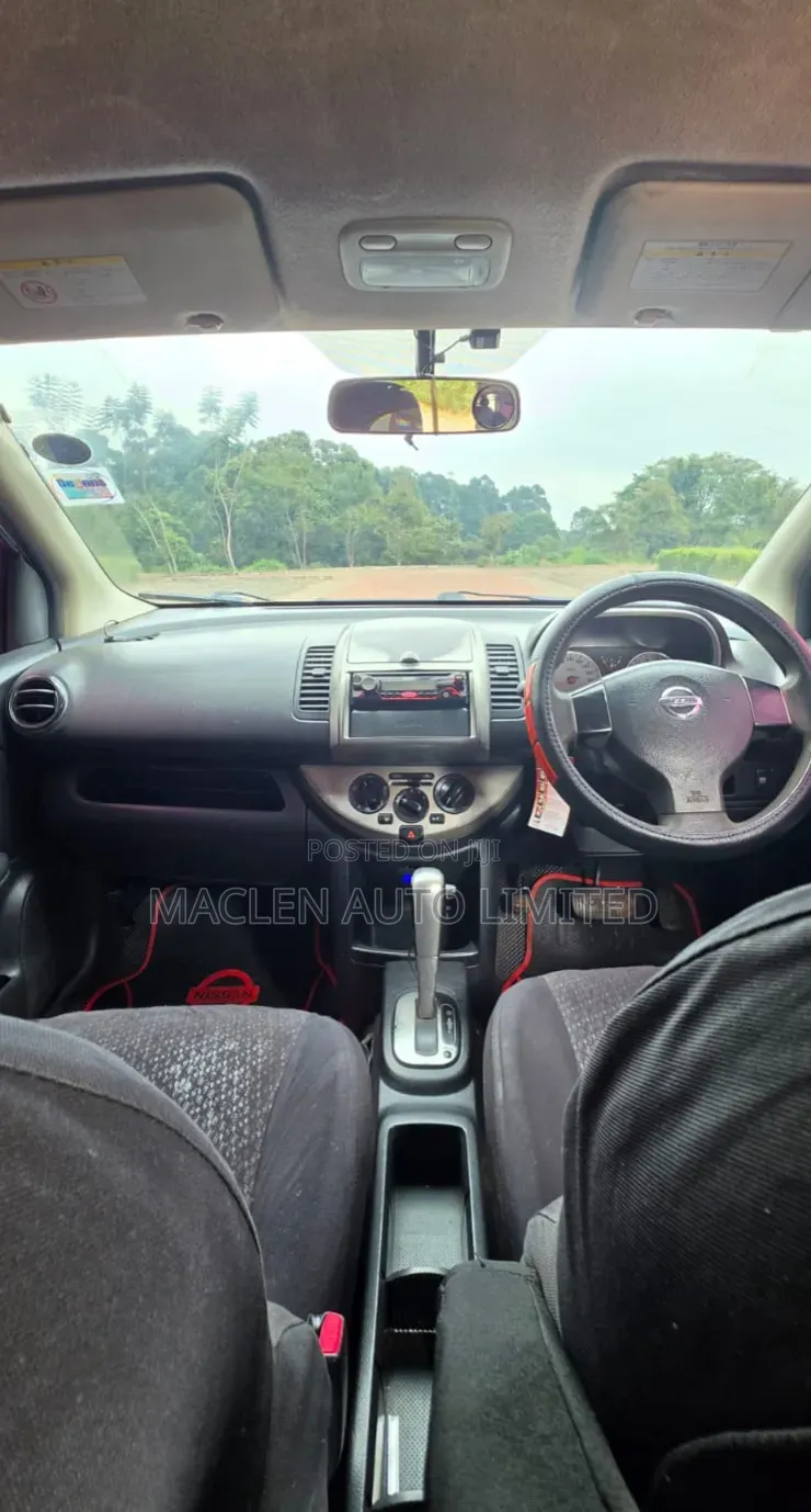 Nissan Note 2011 Silver