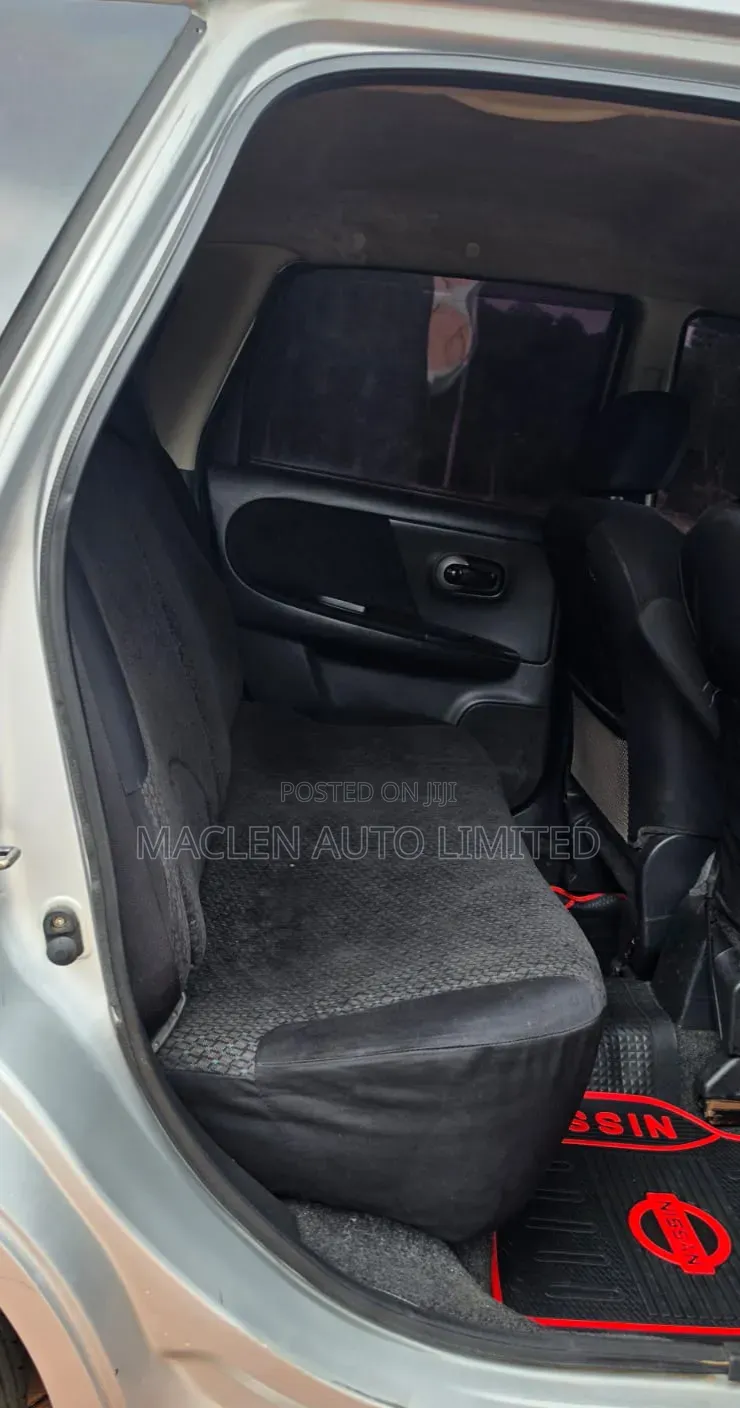 Nissan Note 2011 Silver
