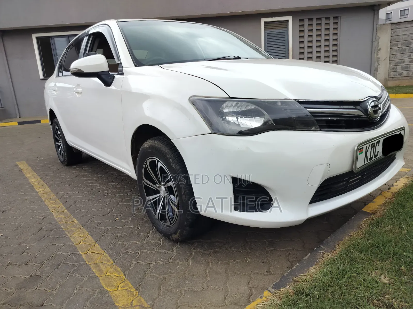 Toyota Axio 2014 Off white