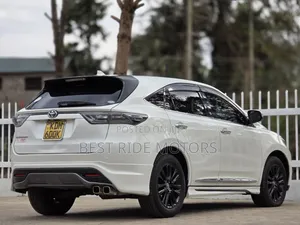 Toyota Harrier 2.0 2016 Off white