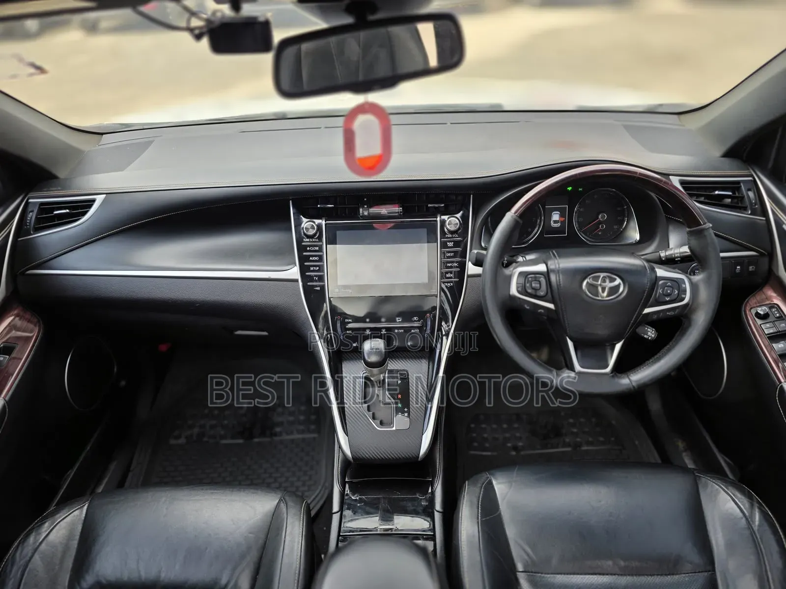 Toyota Harrier 2.0 2016 Off white