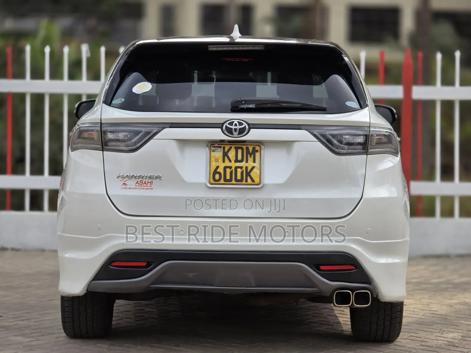 Toyota Harrier 2.0 2016 Off white