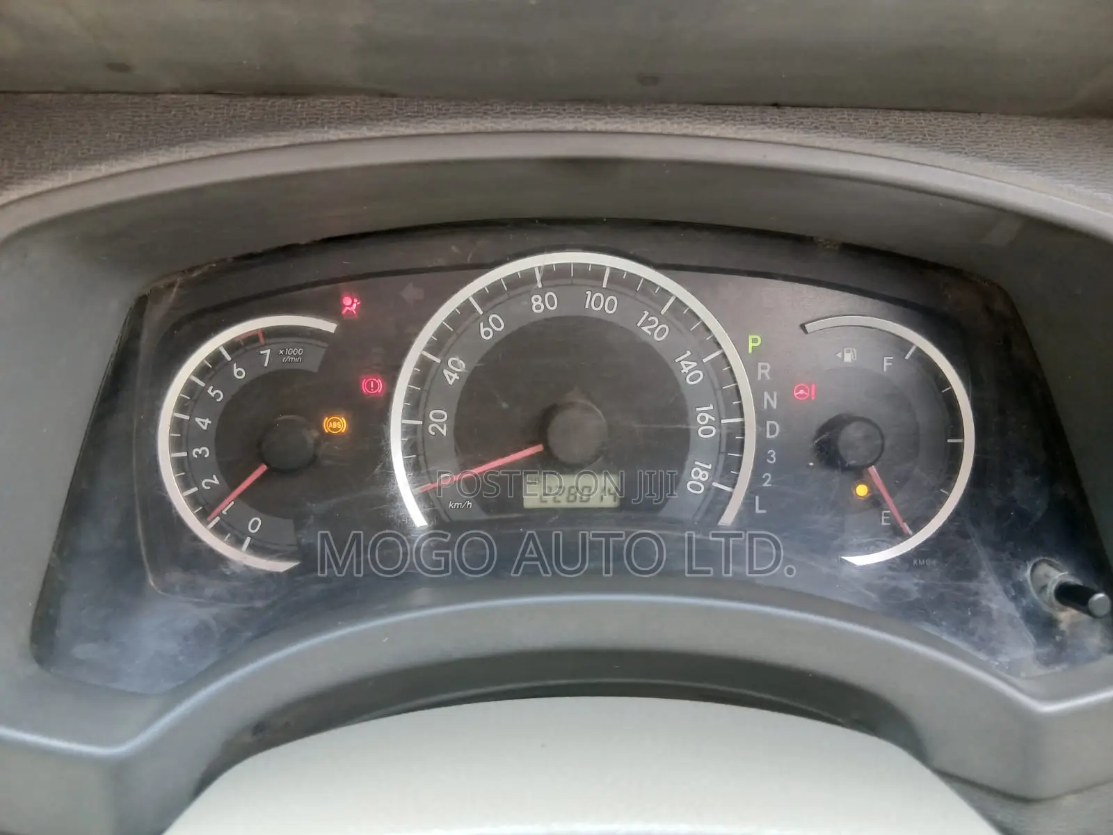 Toyota ISIS 2009 Blue