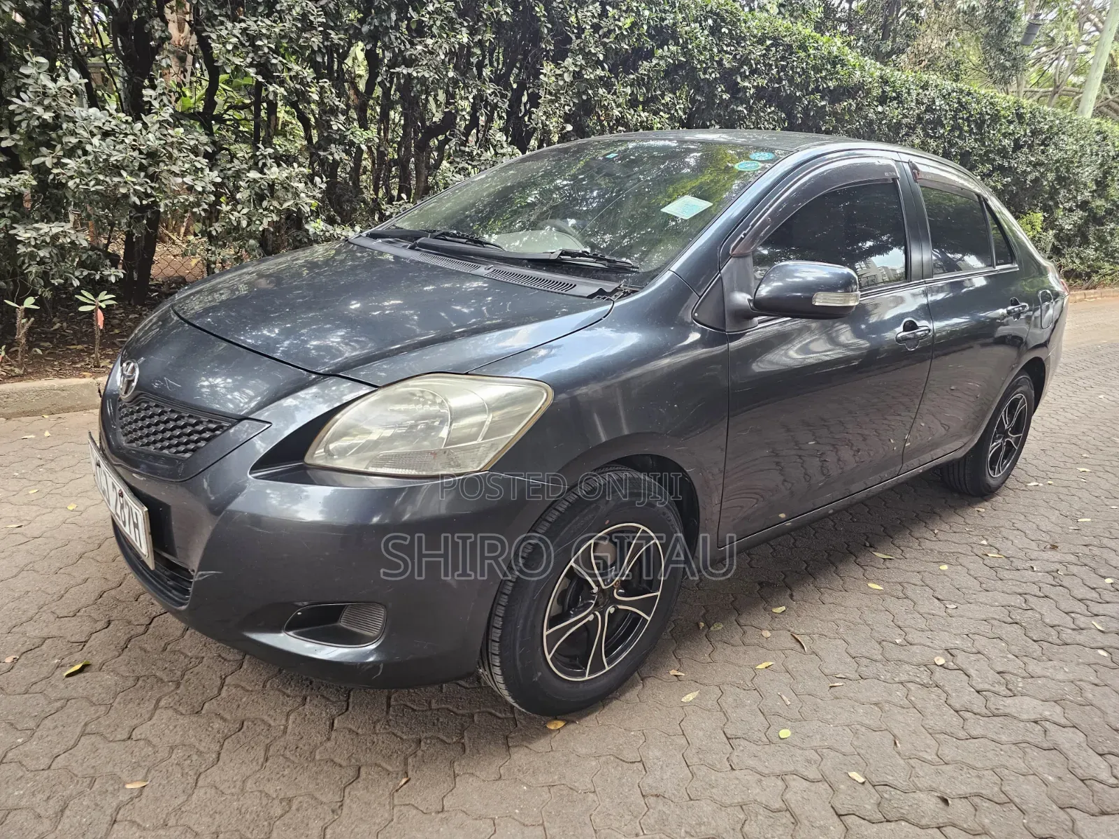 Toyota Belta 2009 Gray