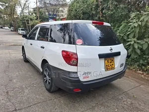 Nissan Advan 2014 White
