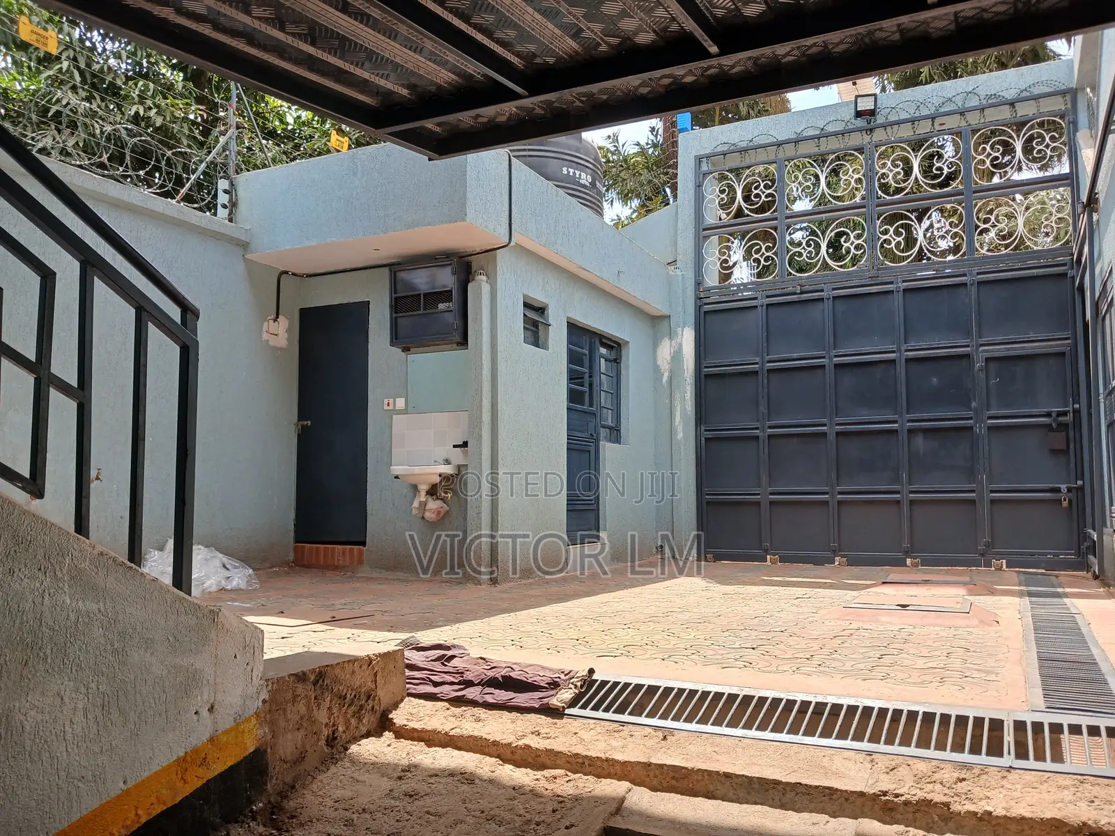 Furnished 4bdrm Maisonette in Near Kwa Woria, Kenyatta Road / Theta 