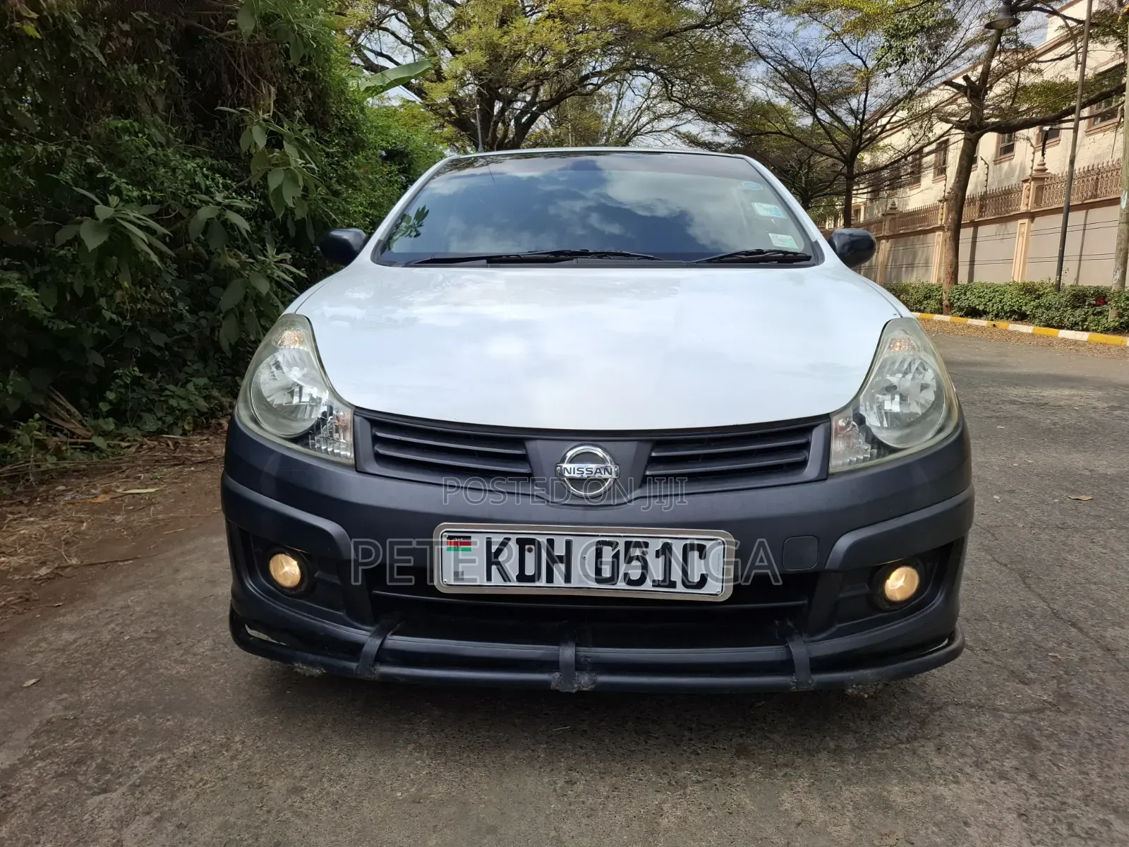 Nissan Advan 2014 White