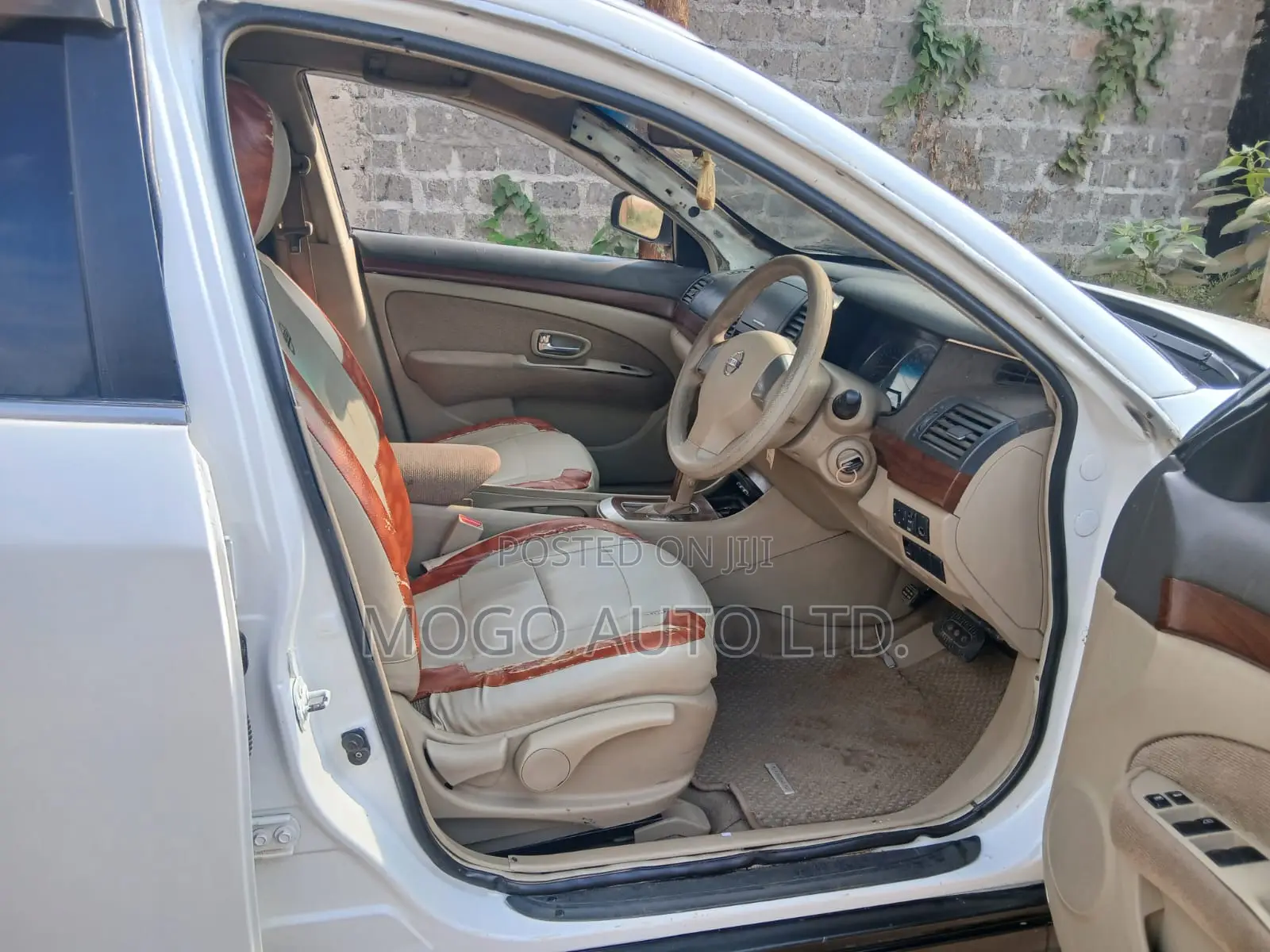 Nissan Bluebird 2009 White