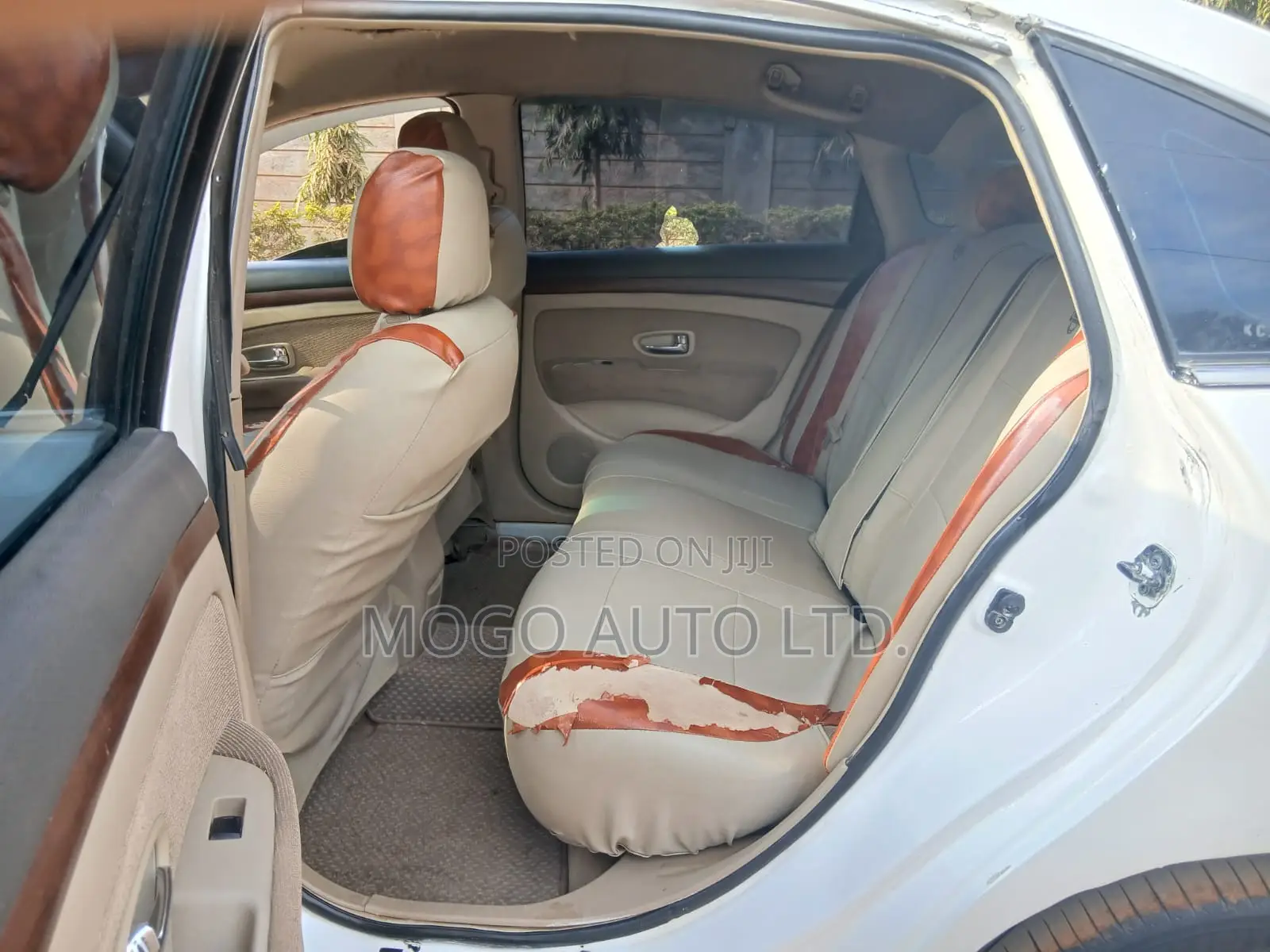 Nissan Bluebird 2009 White