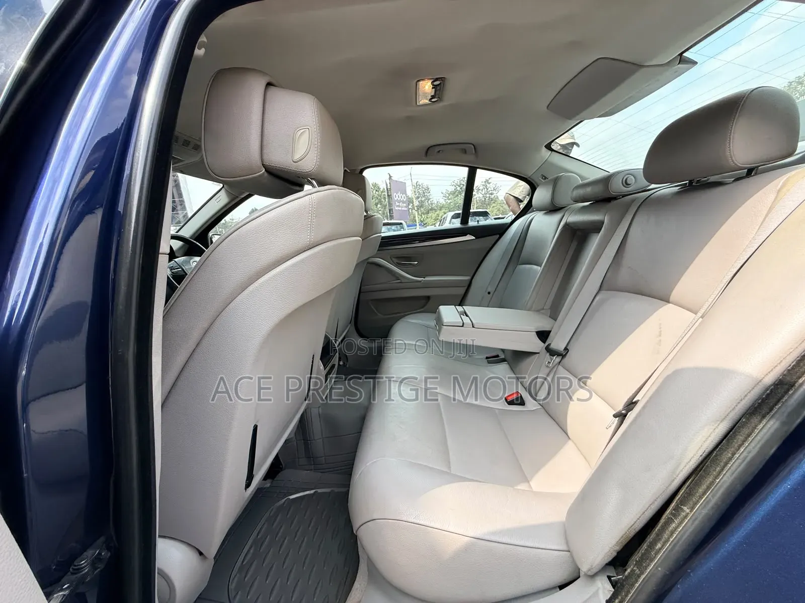 BMW 520i 2010 Blue