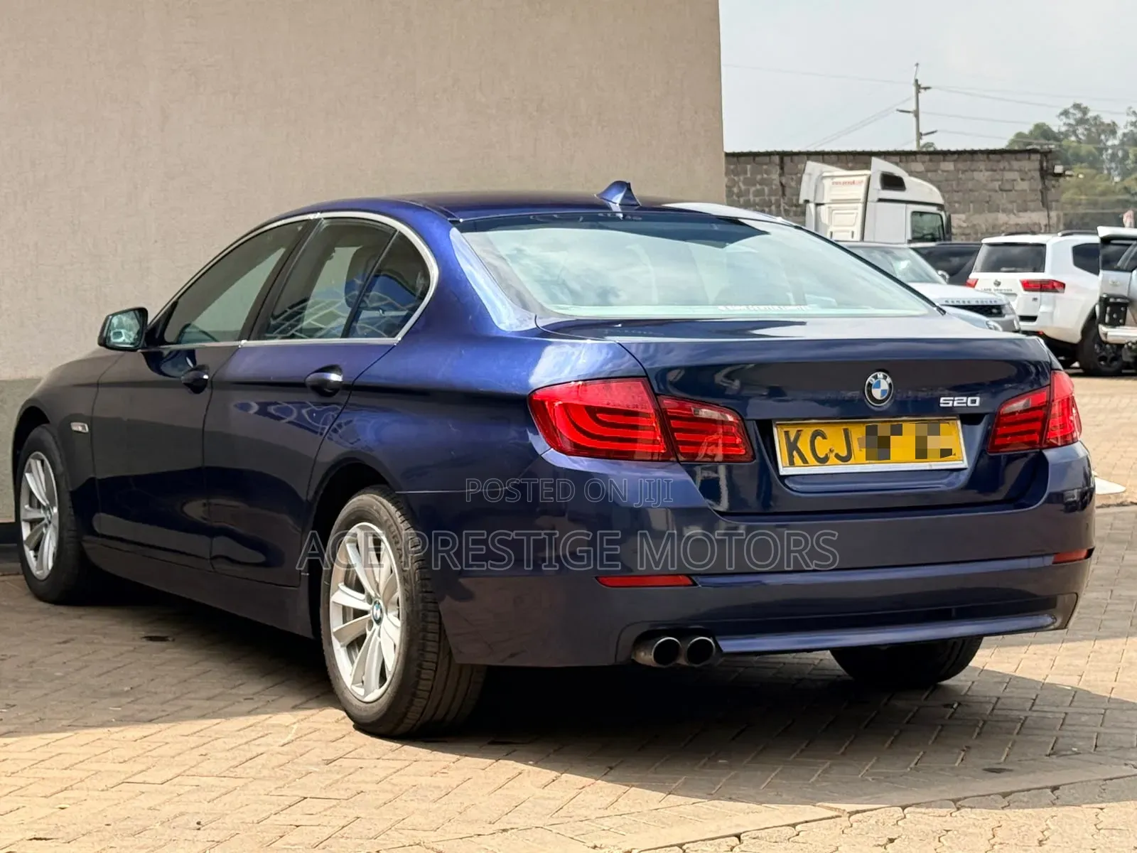 BMW 520i 2010 Blue