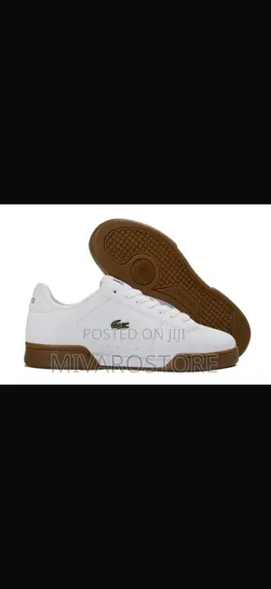 Lacoste Sneakers